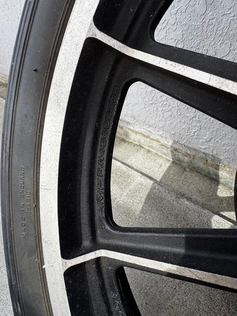 ショベルヘッド　9キャストホイール前後セット16インチ19インチ