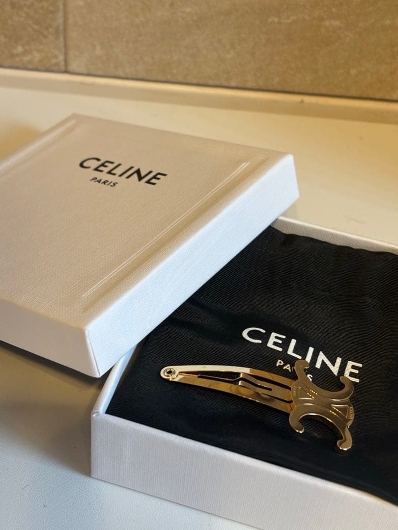 ❤︎CELINE スナップヘアクリップ １つ ゴールド 新品❤︎