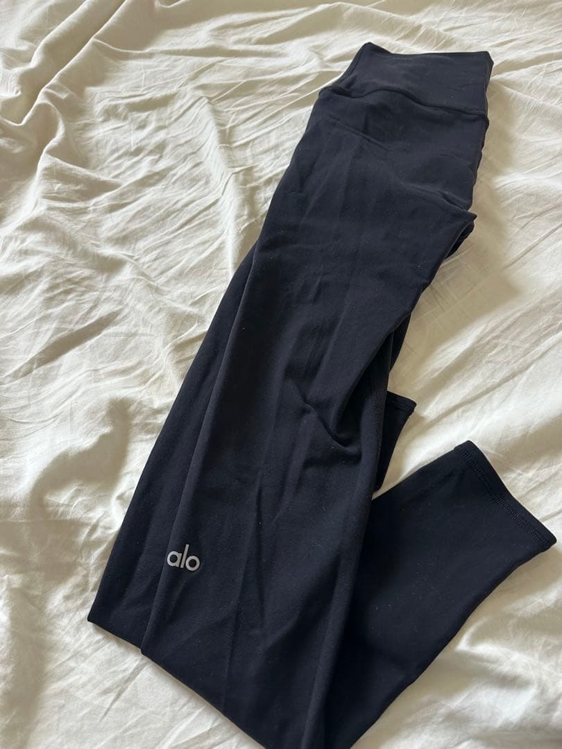 alo ハイウエスト Airlift レギンス　新品未使用