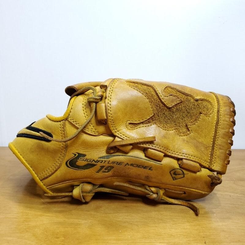 NIKE 上原浩治モデル 限定 シルエット 激レア 児童用LL 軟式グローブ