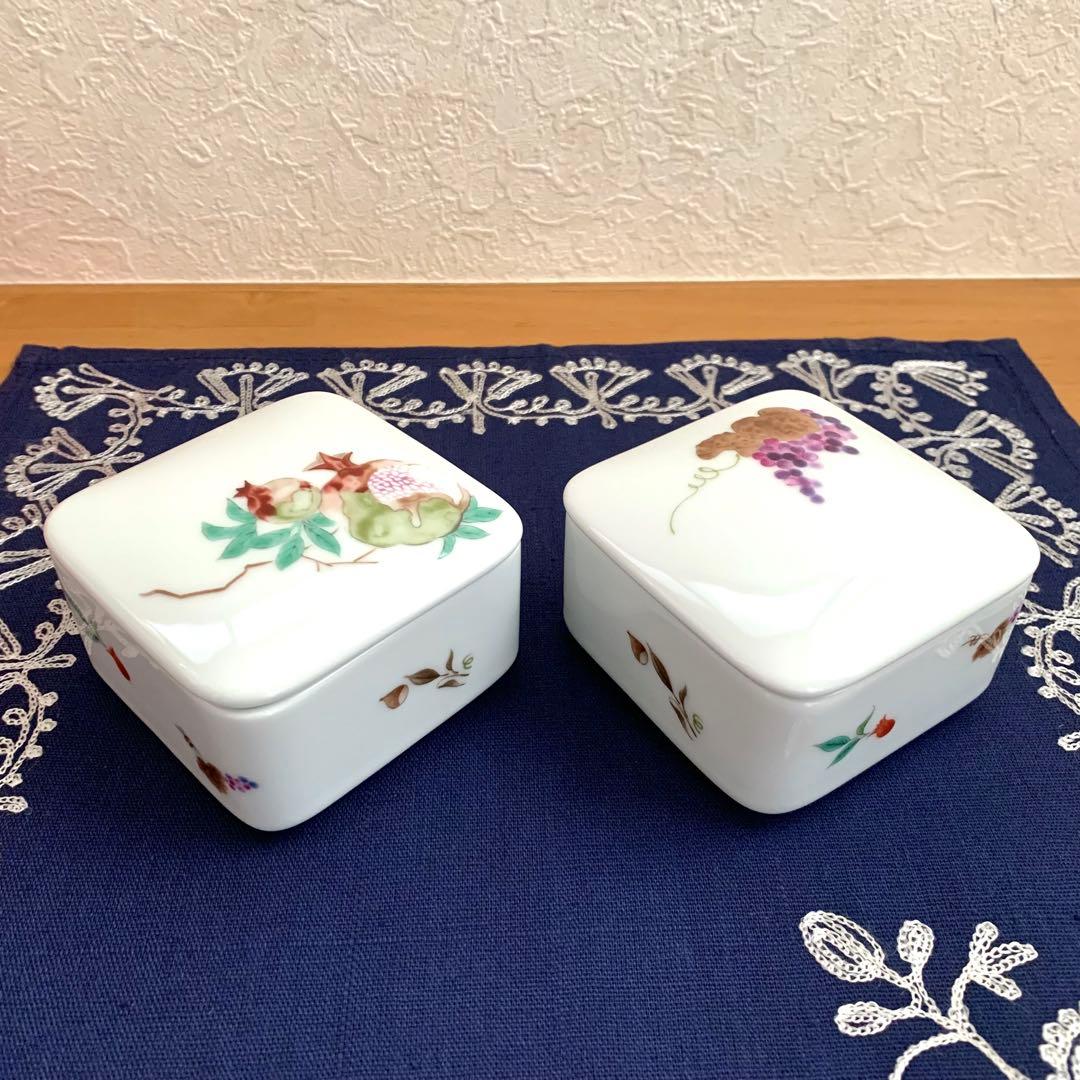 こちらはパンダです　深川製磁　豊穣　ペア蓋物　新品未使用