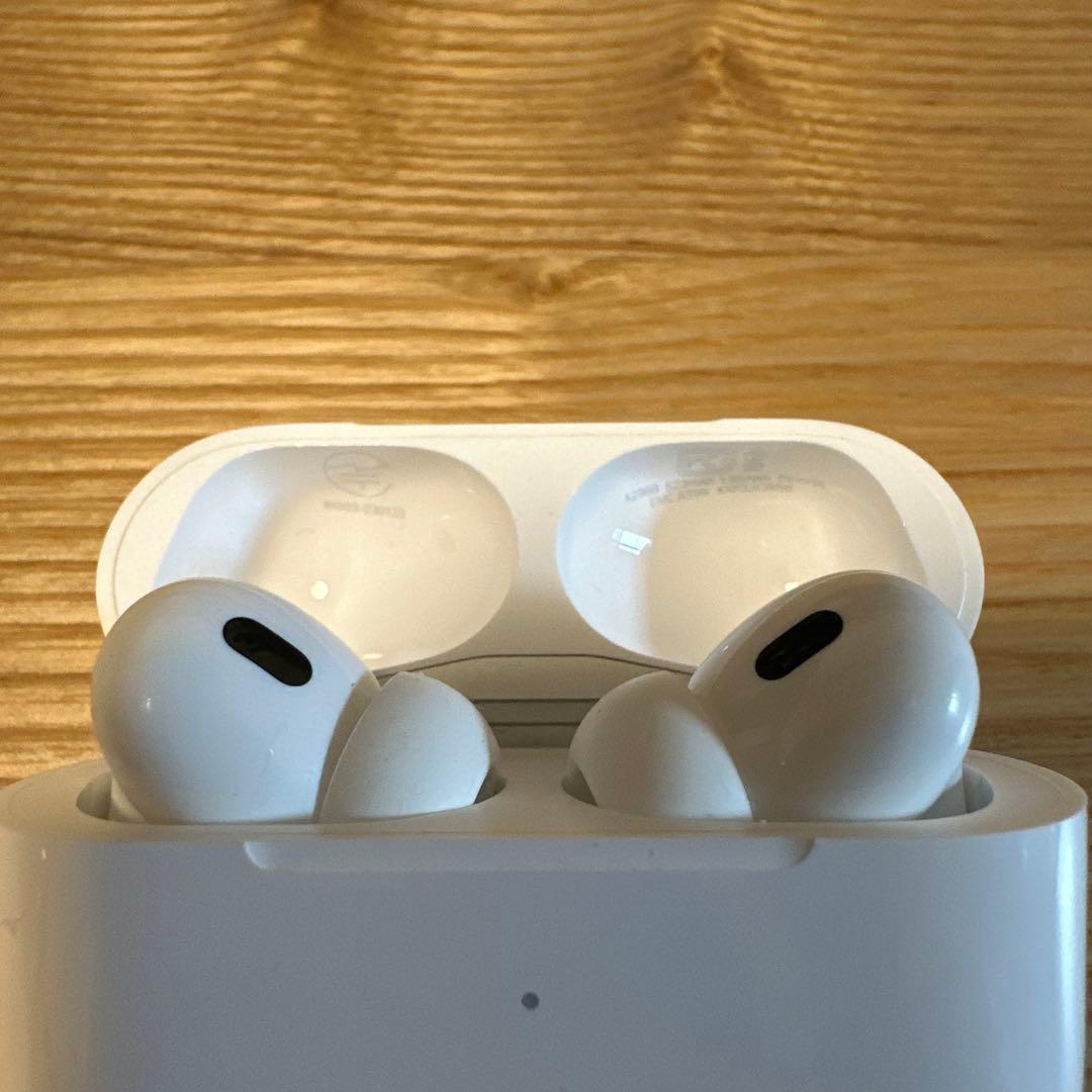 AirPods Pro2 type-c 新品正規イヤーチップESR製ケース付き