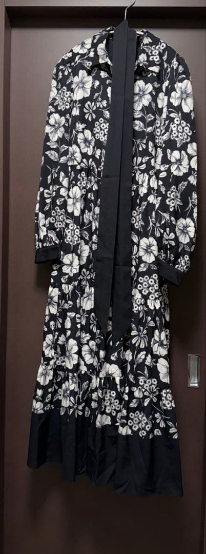 グレースコンチネンタル フラワープリントティアードワンピース