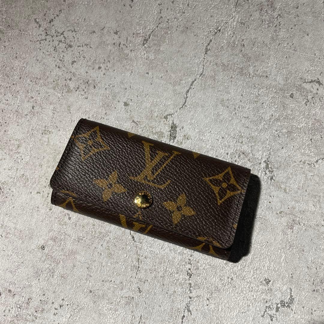 m*o様 新品 LouisVuitton ルイヴィトン レザー キーケース ミュ