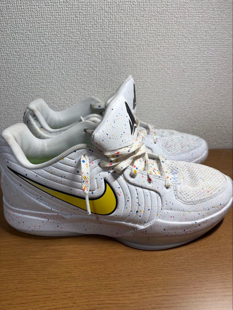 Nike バスケットボールシューズ ホワイト/イエロー