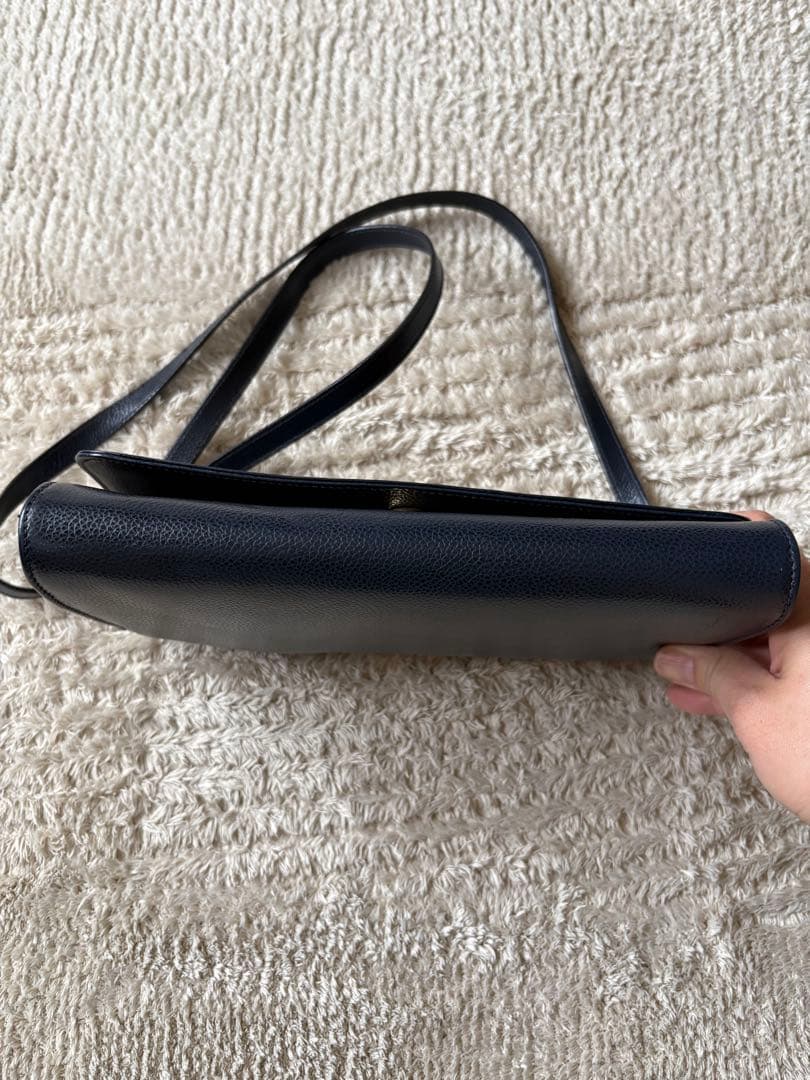 COACH ネイビー レザー フラップショルダーバッグ