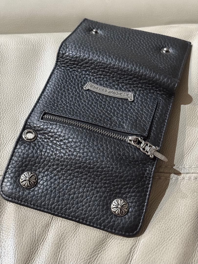 【本革】グレインレザー　クロス　ウォレット　チェーン穴あり　ブラック三つ折り財布