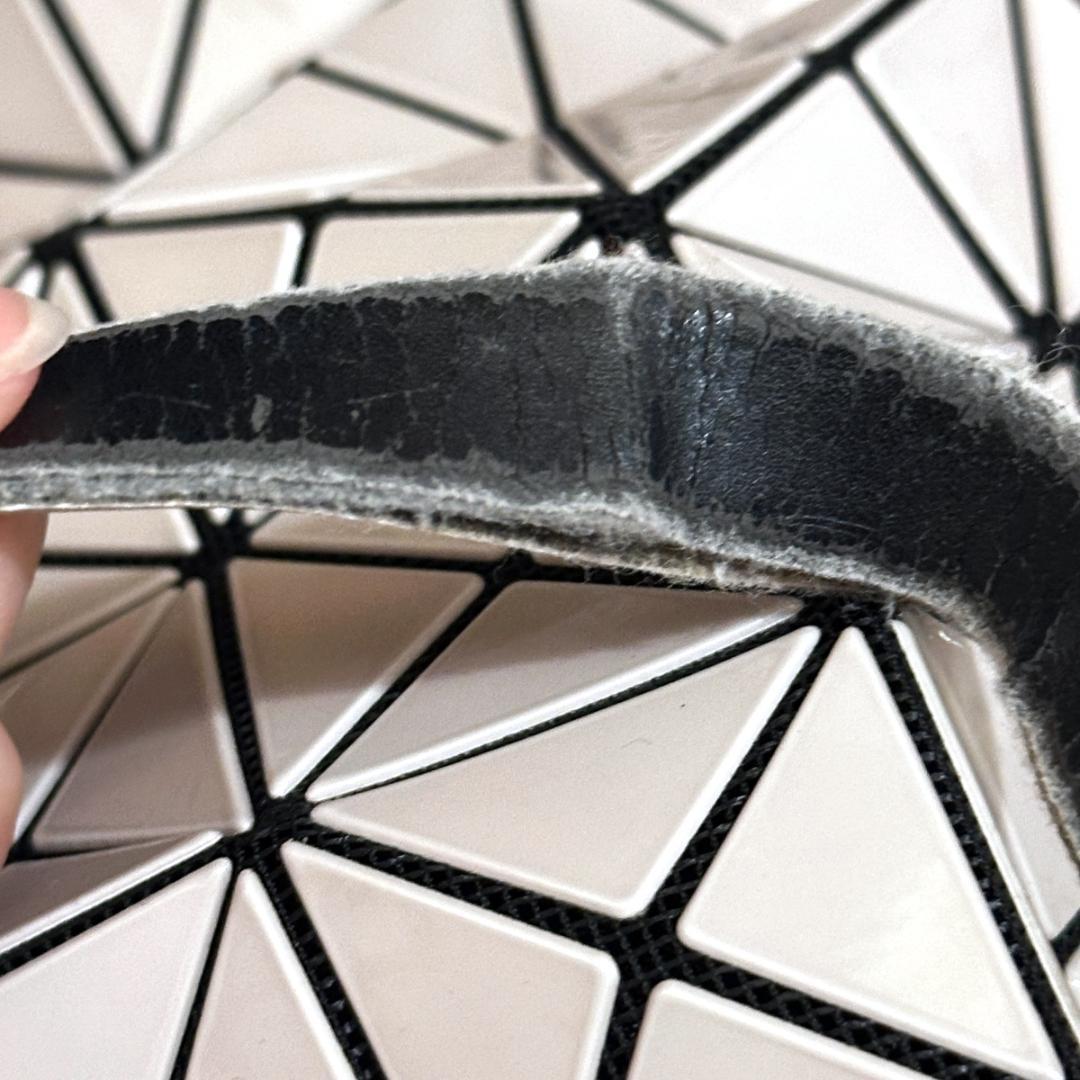 いちごISSEY MIYAKE BAOBAO ショルダーバッグ bg056