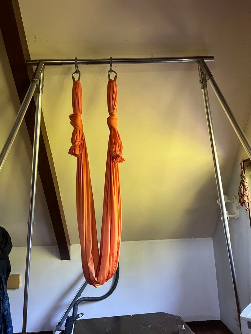 i chanさま専用 エアリアルヨガ用オレンジストラップ、バーセット。