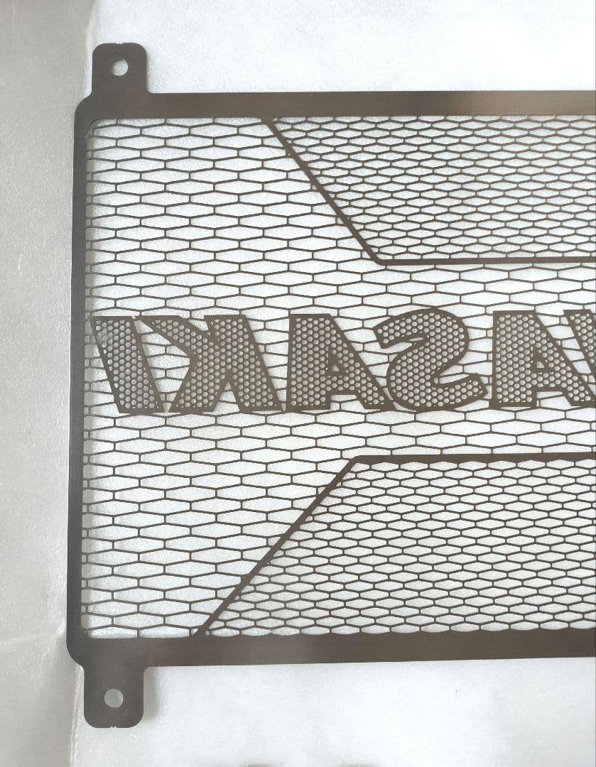 カワサキ　純正ラジエーターガード 走行200km　Z900RS 21〜以降