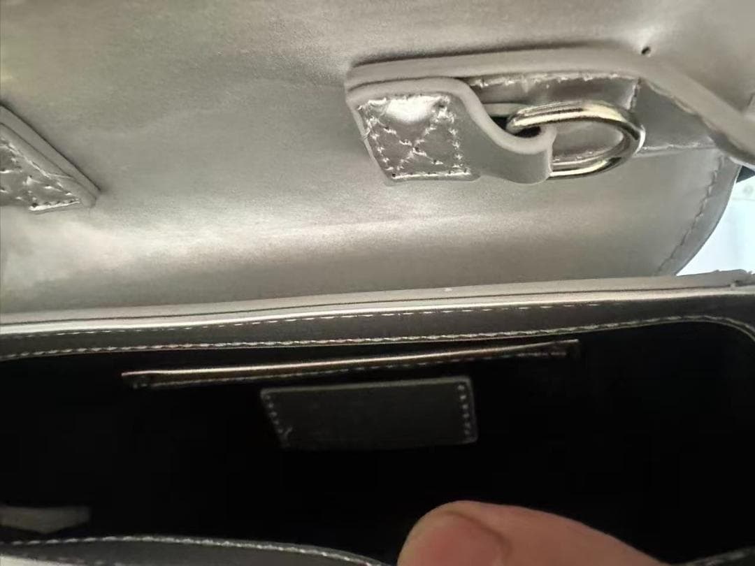 DIESEL シルバー クラッチバッ