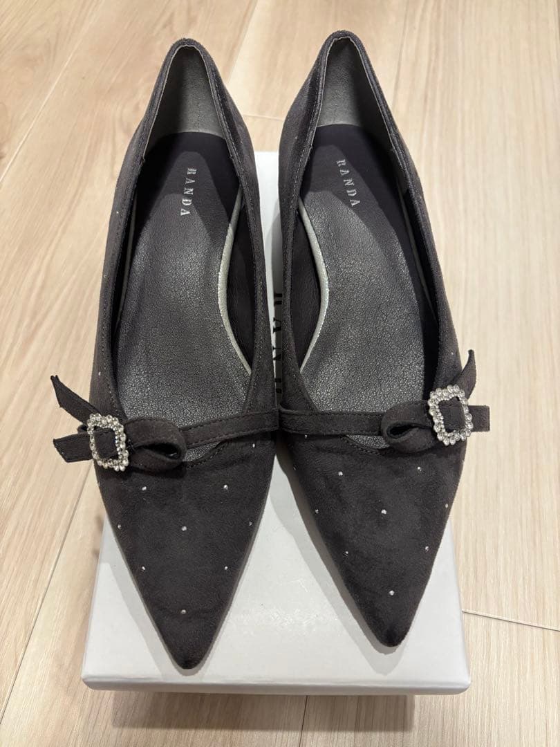 RANDA ビジューパーツフラットパンプス