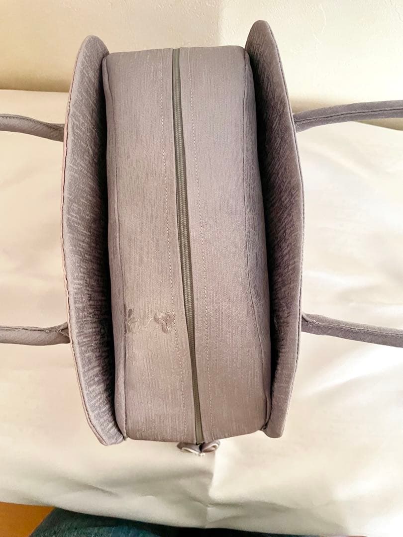 和装用利休バッグ　底鋲、つまみ細工付き