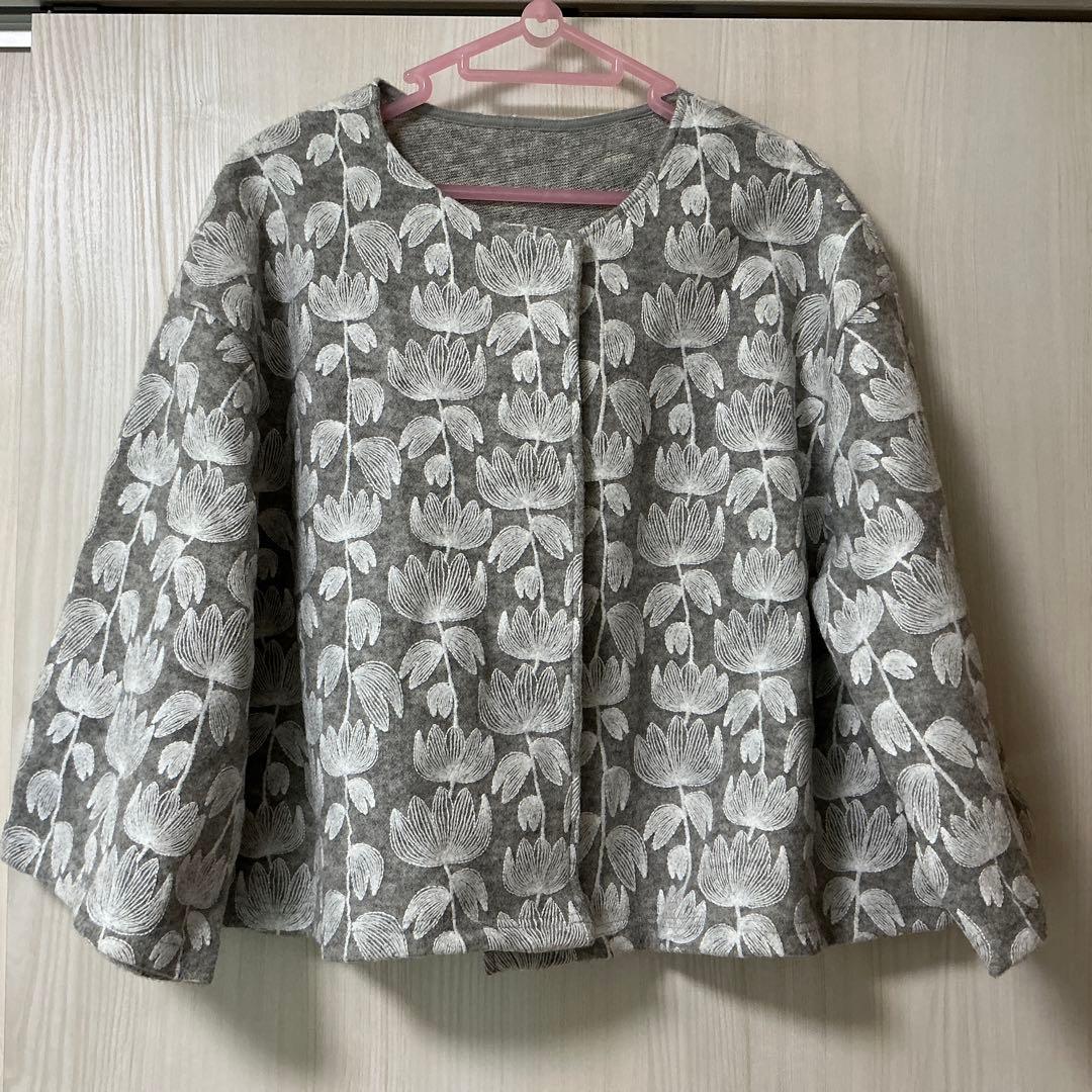 フェリシモ　フィンレイソン　ニットカーディガン　Mサイズ