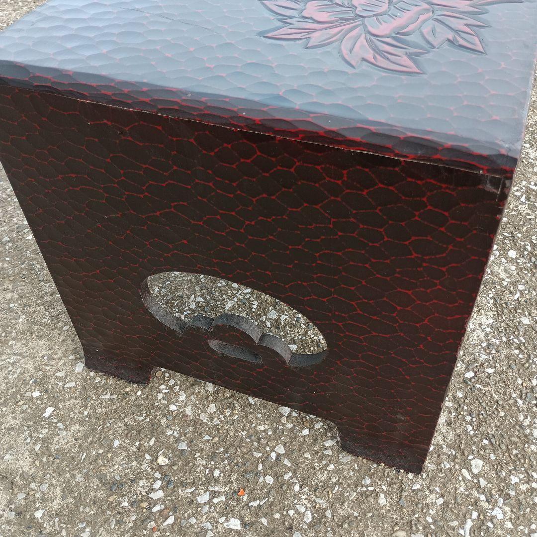 こ*ば様 1502）鎌倉彫の文机　花柄　牡丹　収納あり