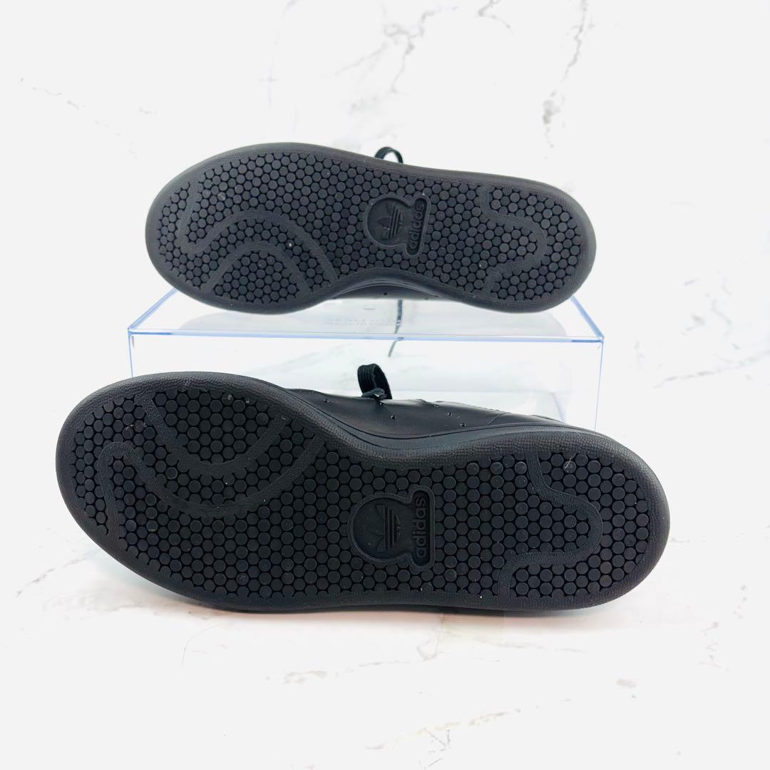 《美品》adidasスタンスミス FX5499 23.0