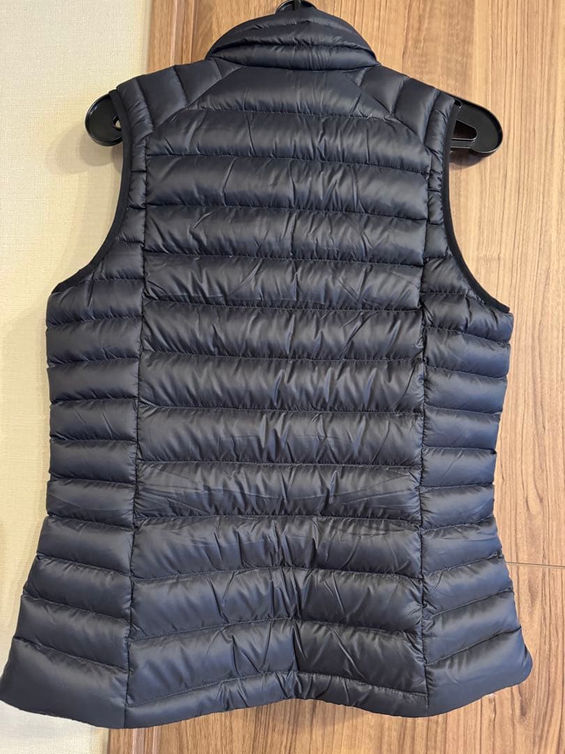 パタゴニア　ウィメンズ・ダウン・セーター・ベスト　Sサイズ