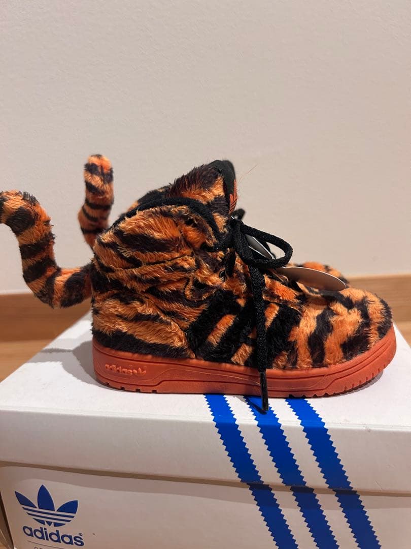 adidas ジェレミースコット　13cm