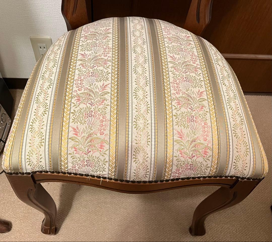 【美品】イタリア家具 リベット打ちダイニングチェア 猫脚 ロココ調　即購入歓迎！