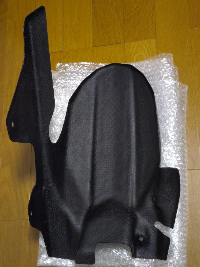 ZX-25R マジカルレーシング 綾織り艶あり カーボンリアフェンダー