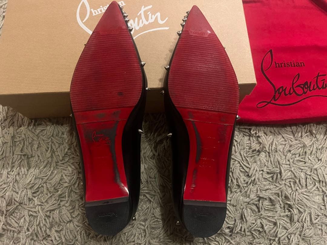 クリスチャンルブタンDEGRASPIKE FLAT KID希少なスタッズ