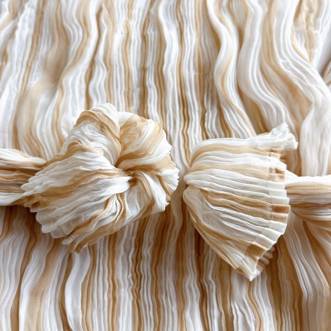 美品✨希少・変形 イッセイミヤケ ボーダー プリーツトップス ベージュ×ホワイト