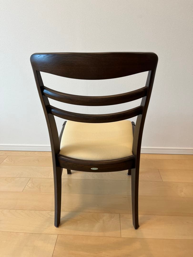 みみibata 飛騨家具　ダイニングチェア　4脚あります　定価29925円