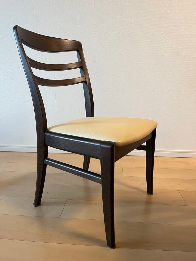 みみibata 飛騨家具　ダイニングチェア　4脚あります　定価29925円