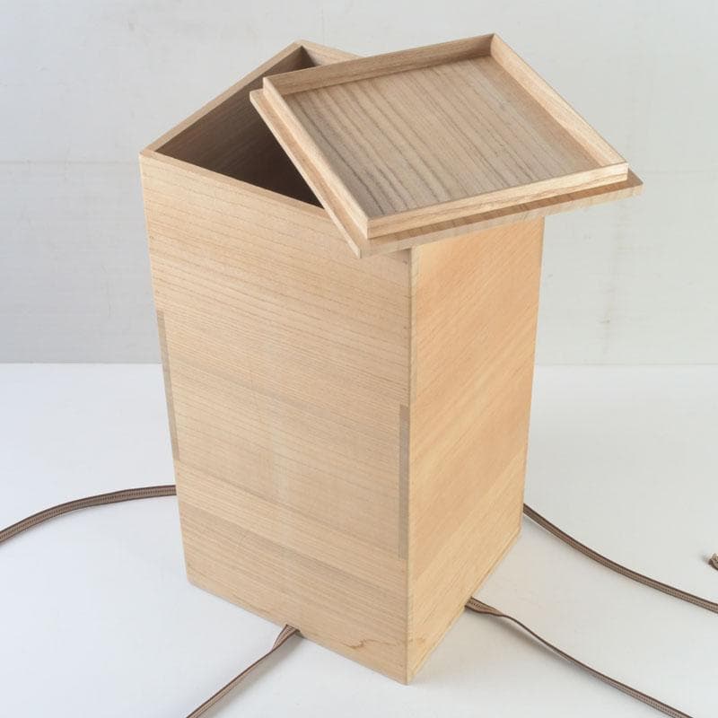 SSSS中国　唐三彩　女人坐俑　人物俑　置物　時代箱　C　9326A