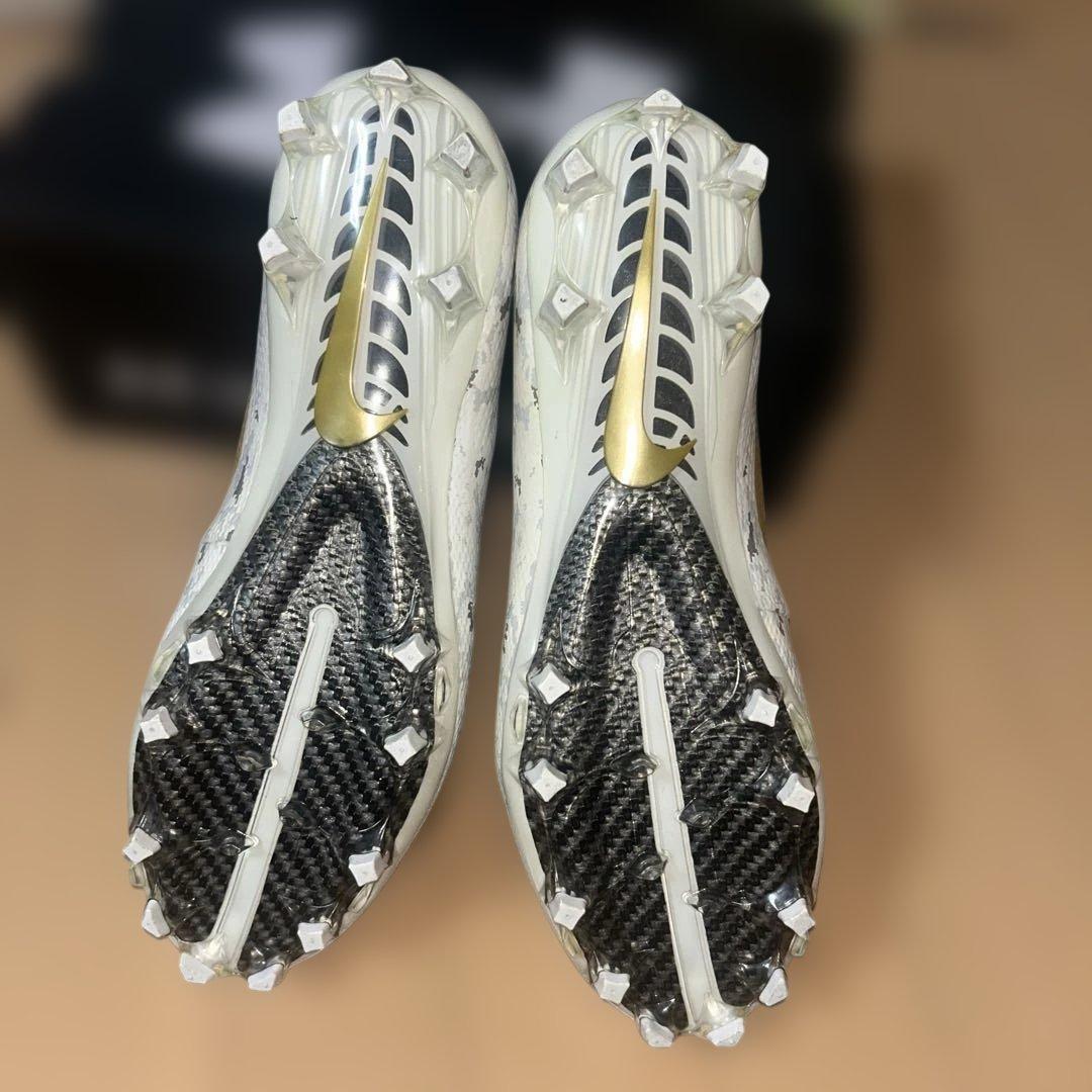 ナイキアメフトスパイク