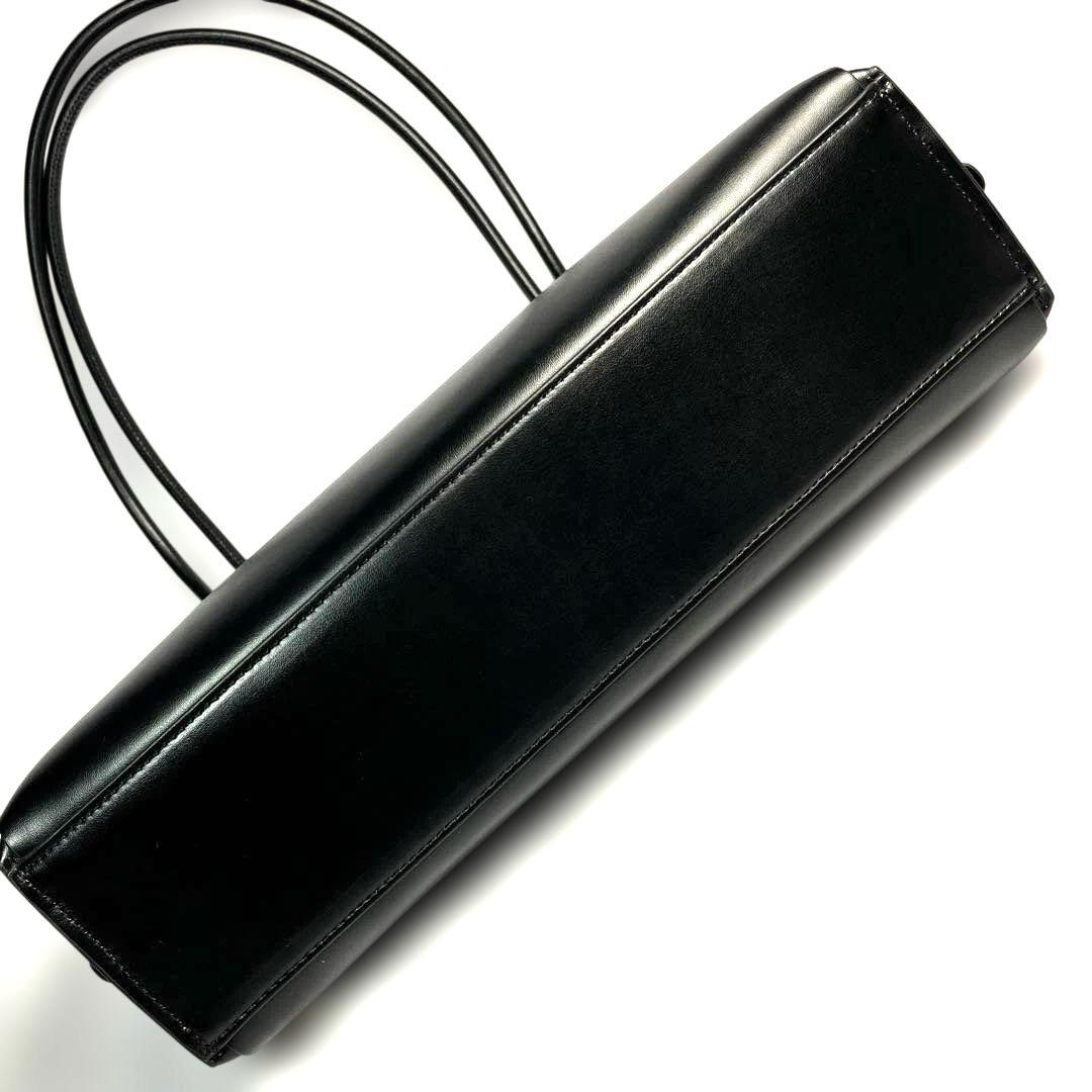 ROPE ロペ　ショルダーバッグ　ハンドバッグ　肩掛け　ブラック　レザー