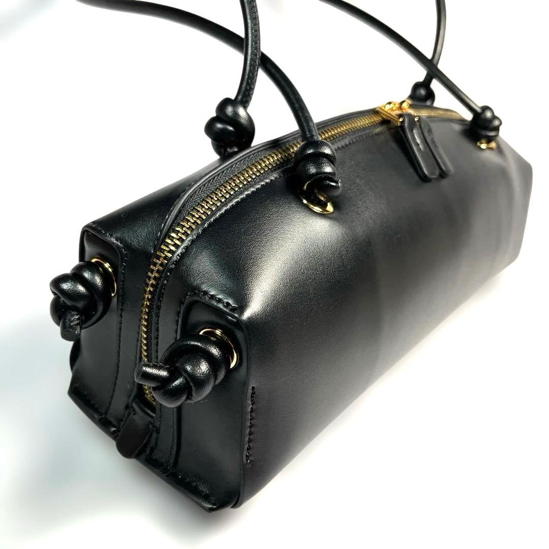 ROPE ロペ　ショルダーバッグ　ハンドバッグ　肩掛け　ブラック　レザー