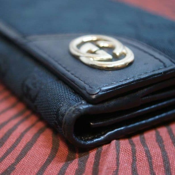 GUCCI グッチ GGキャンバス 二つ折り財布 ブラック インターロッキングG