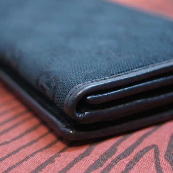GUCCI グッチ GGキャンバス 二つ折り財布 ブラック インターロッキングG