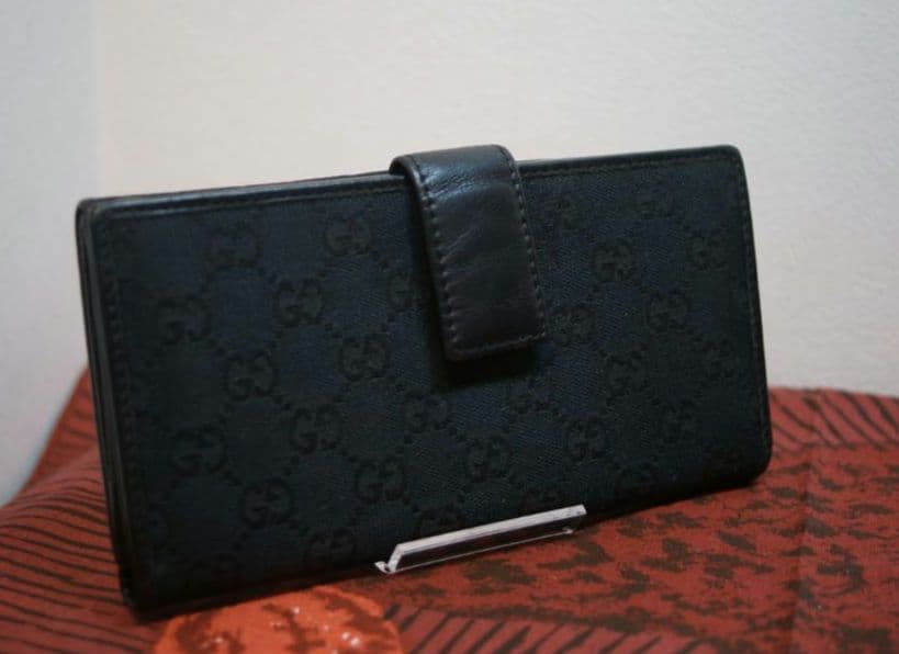 GUCCI グッチ GGキャンバス 二つ折り財布 ブラック インターロッキングG