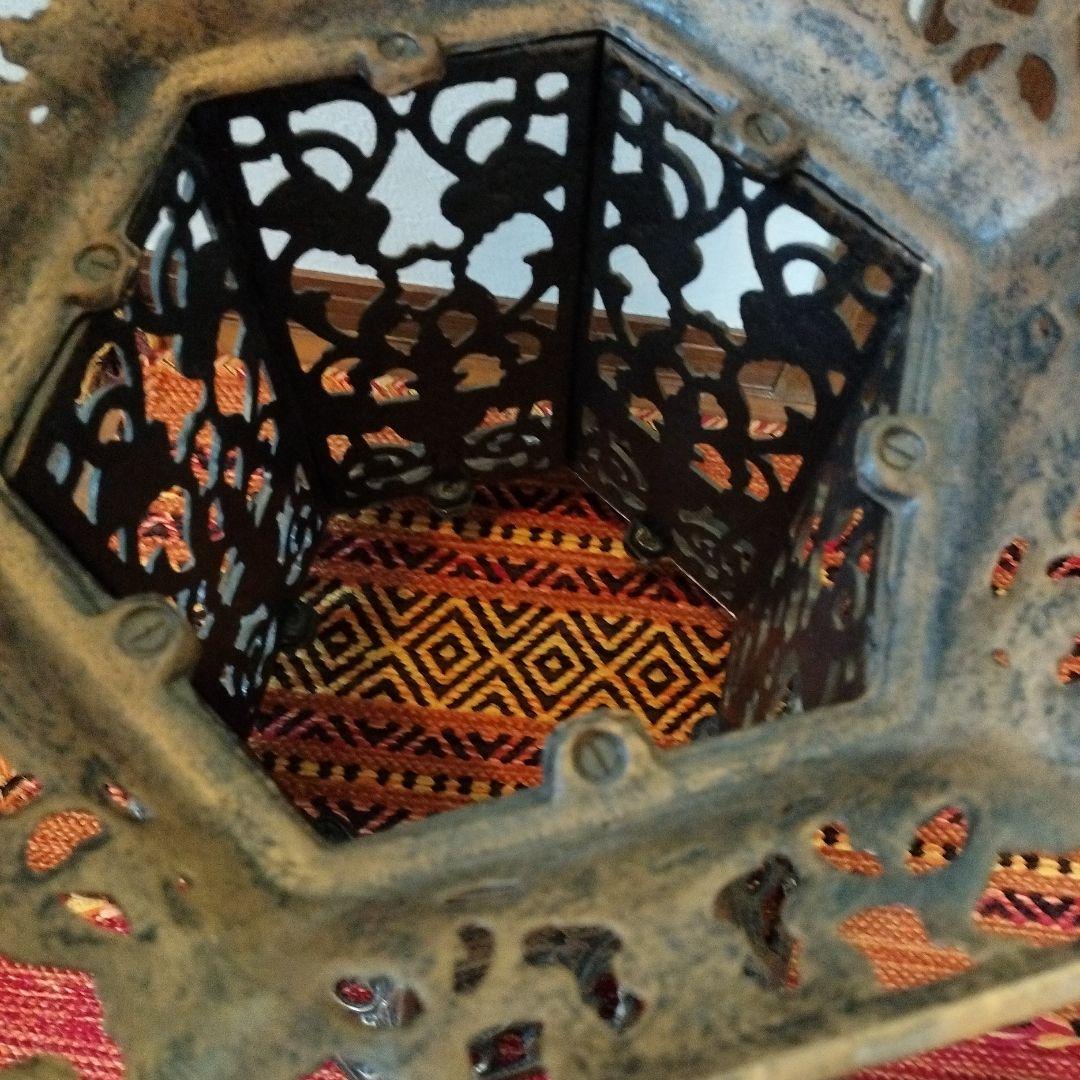 ✿3/18迄限定出品！中古/重量感のある彫刻レリーフ・大理石天板の六角形花台