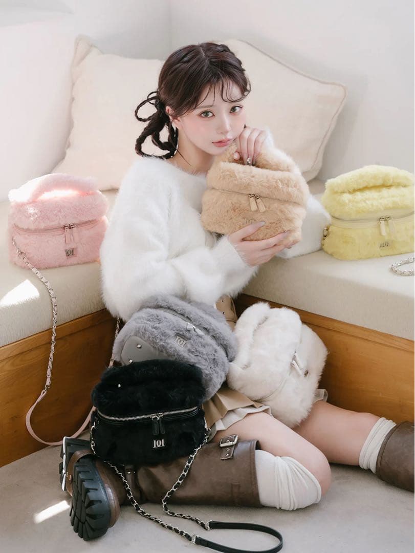 darich ダーリッチ フェイクファーショルダーミニバッグ BLK バニティ