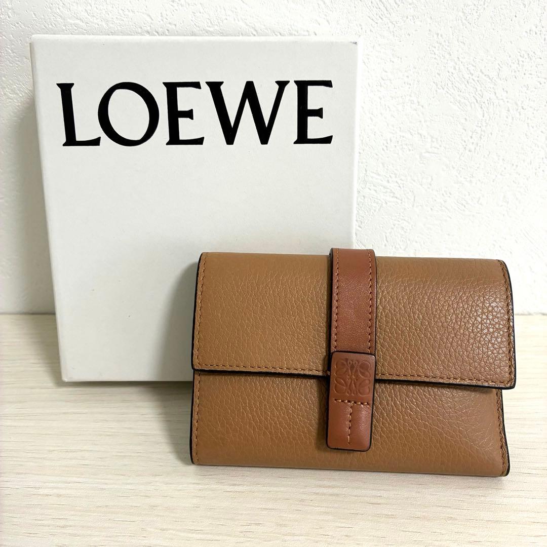 【muckn】LOEWE 三つ折り財布 ブラウン