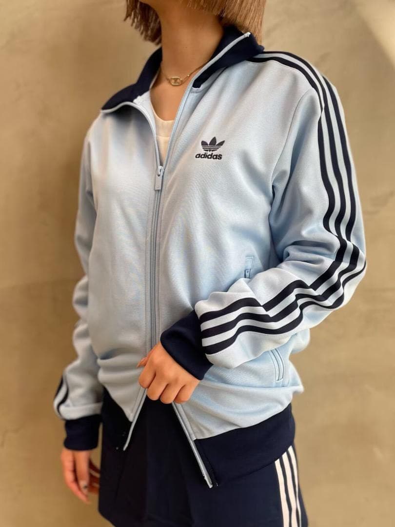 adidas originals トラックトップ