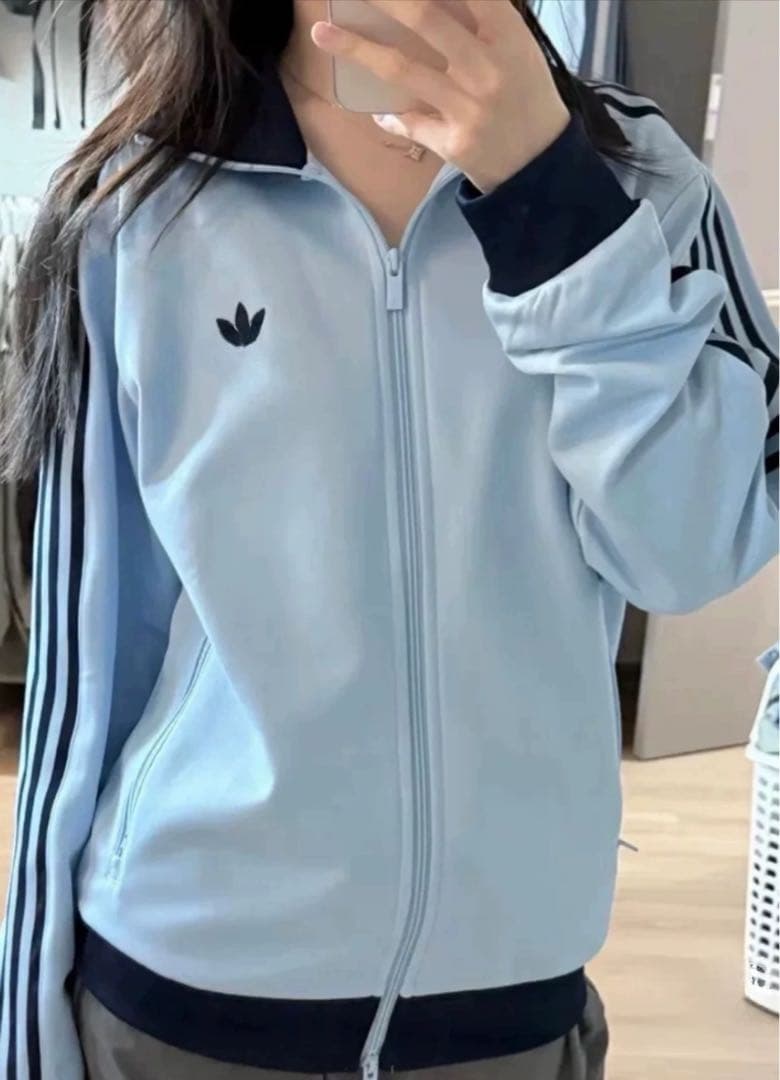 adidas originals トラックトップ