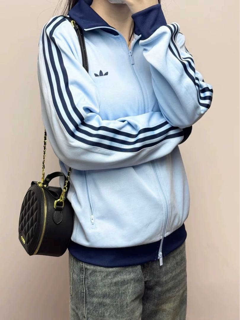 adidas originals トラックトップ