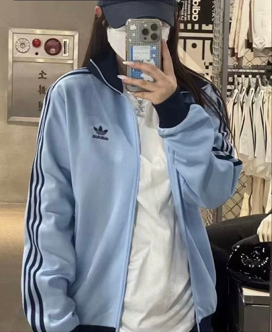 adidas originals トラックトップ