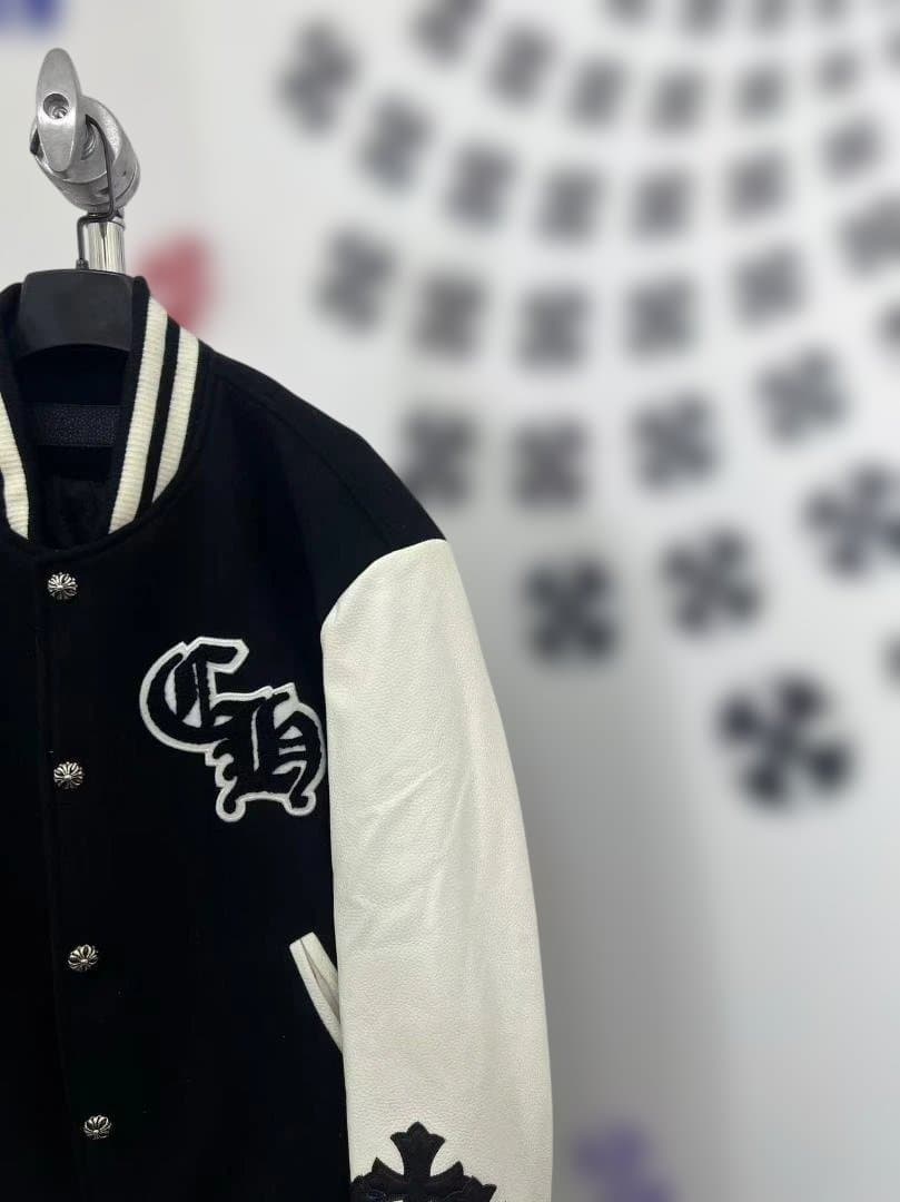 刺繍ロゴ付きスタジャン ブラック/ホワイト