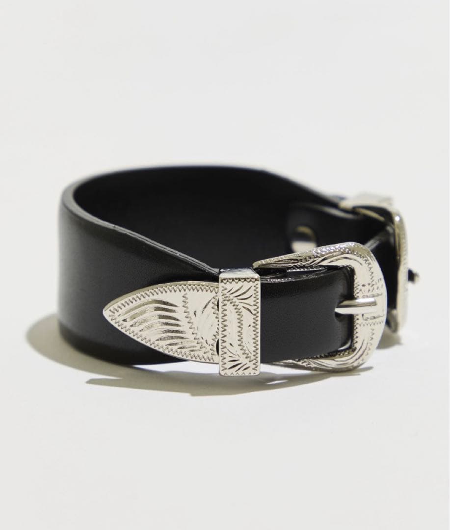 【TOGA PULLA】Double buckle bangle
