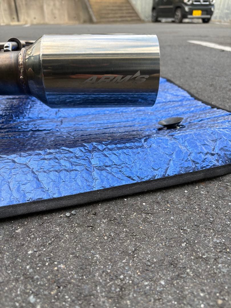 zn6 ロッソモデロ　競技用マフラー