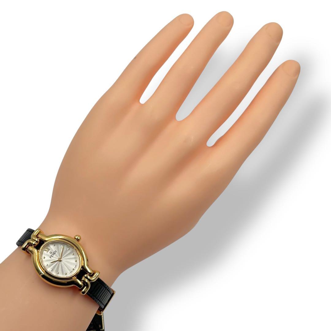 【美品】フェンディ チェンジベルト9本 カメレオン シェル文字盤 腕時計 付属品