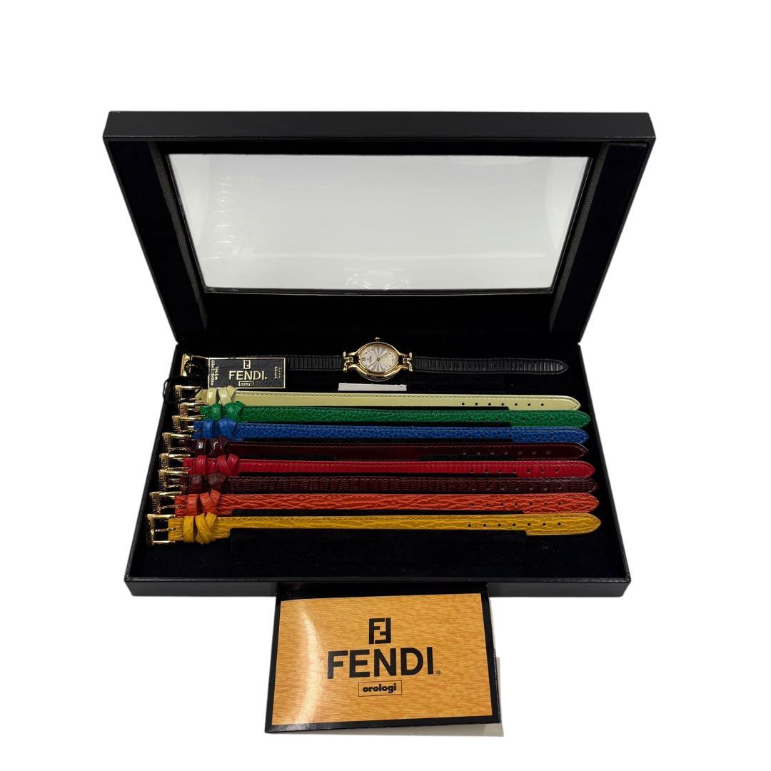 【美品】フェンディ チェンジベルト9本 カメレオン シェル文字盤 腕時計 付属品