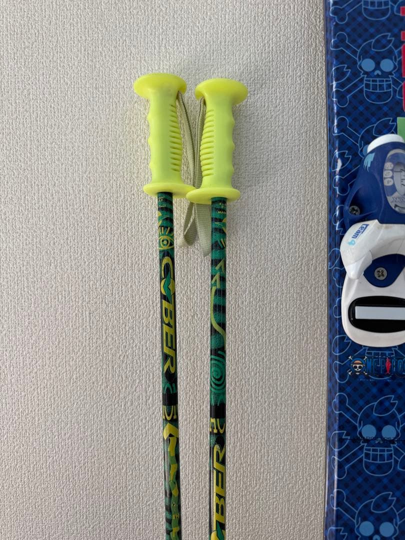 ジュニア　125cmスキー板＆ブーツセット　ワンピース柄