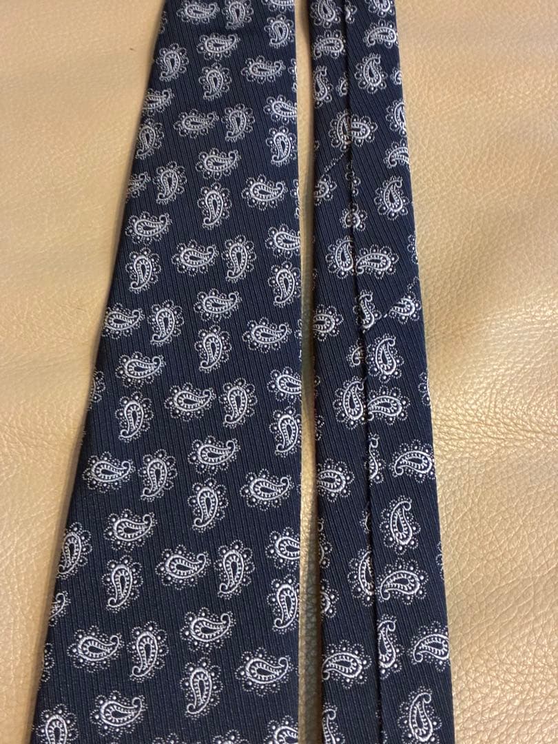 【未使用】ドレイクス　ダークネイビー　ペイズリー柄　ネクタイ