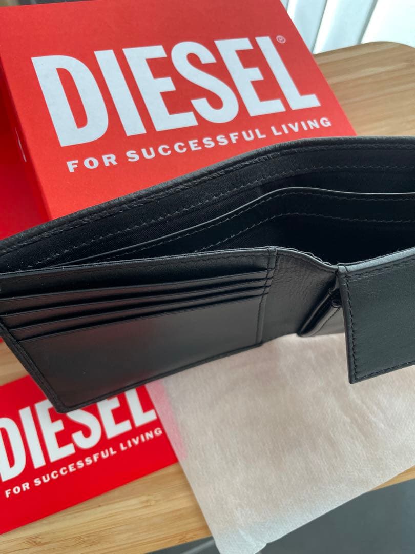 美品✨️DIESEL 2つ折り財布